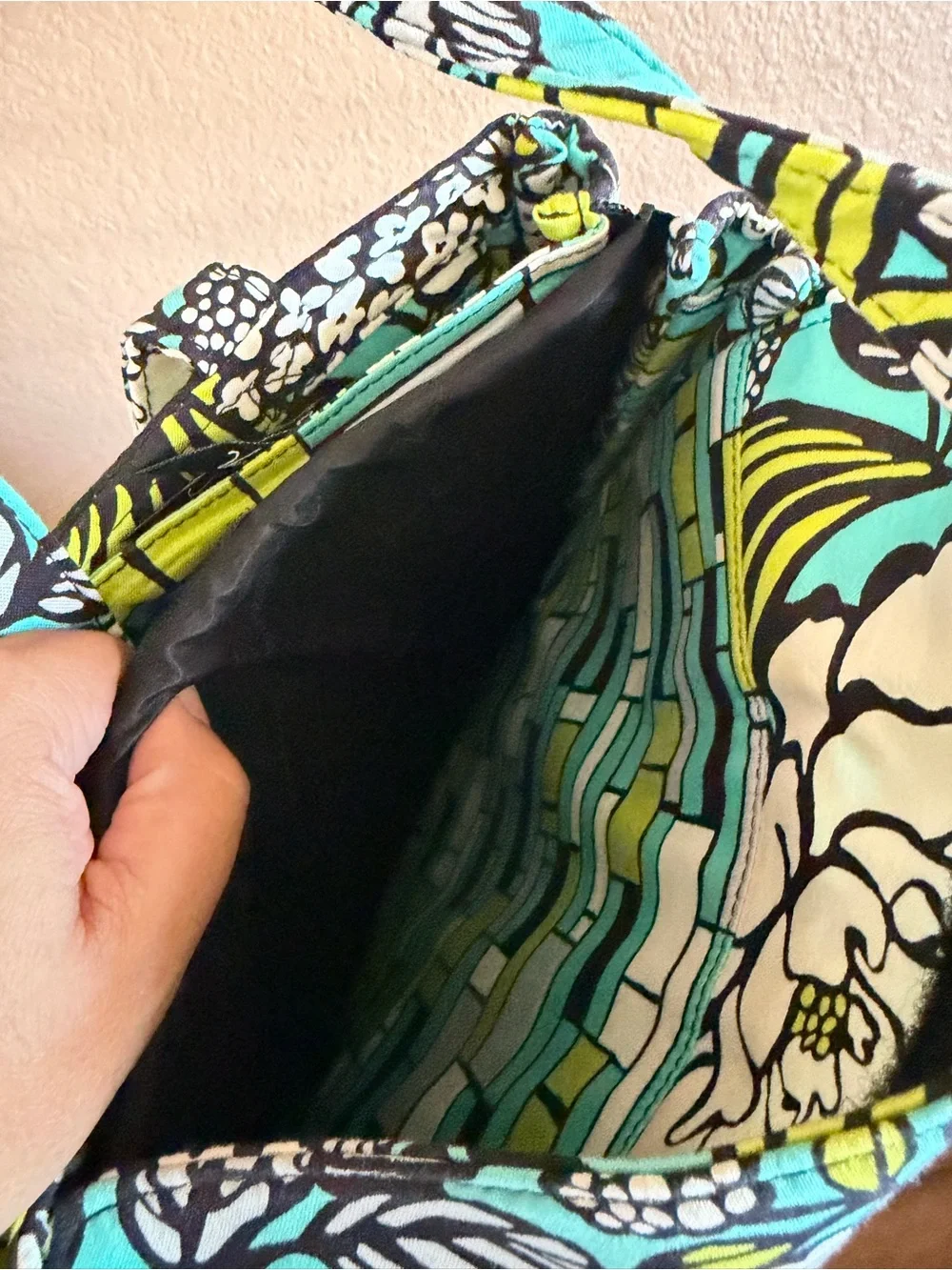 Vera Bradley Island Blooms Laptop Travel Quilted Tote with Lime Accents NWT